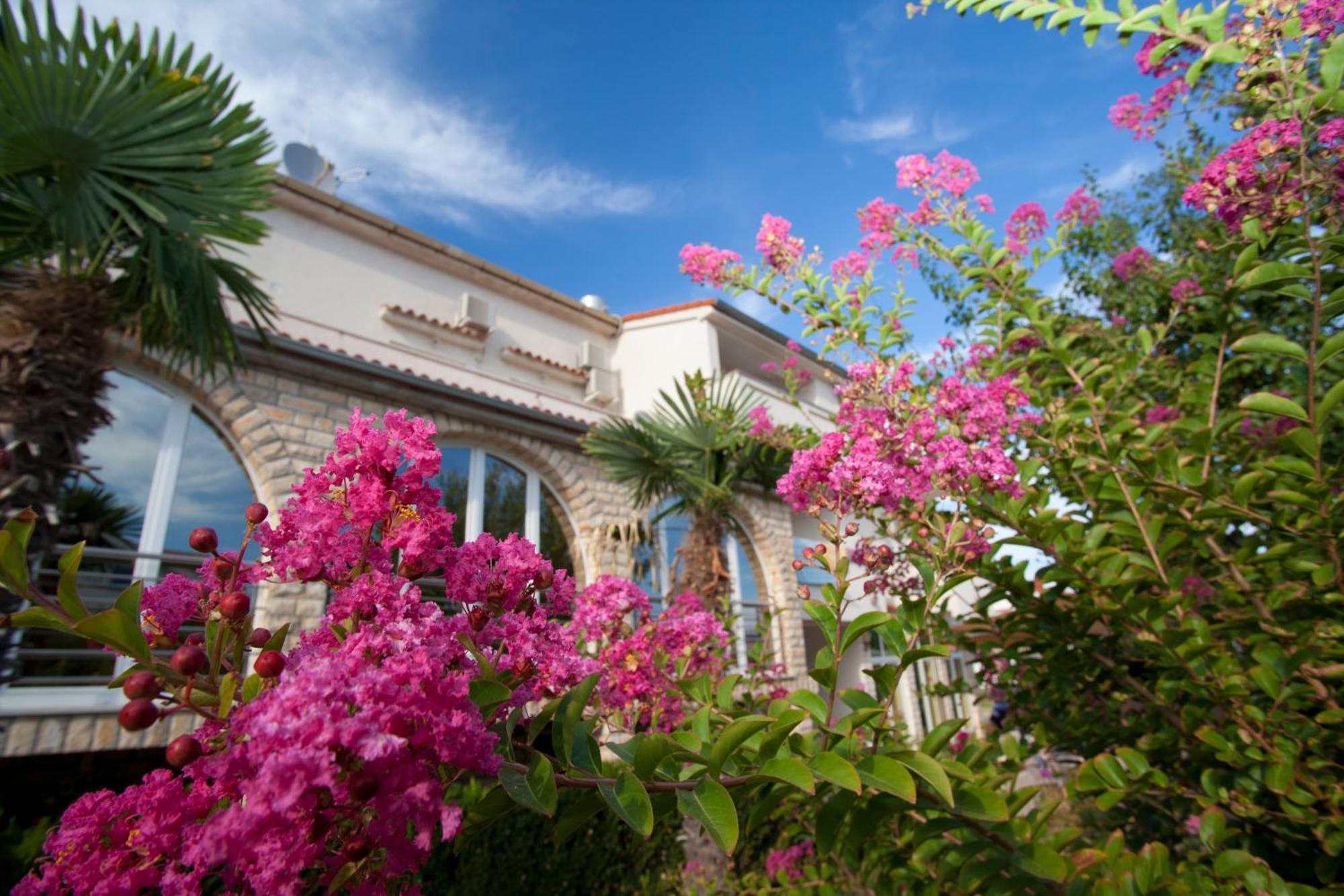 Pansion Burin Hotel Baška Exterior foto
